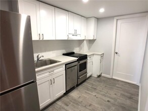 168-170 Myrtle Blvd in Larchmont, NY - Building Photo - Building Photo