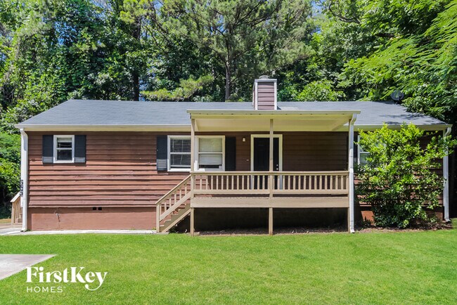 property at 585 Kurtz Rd