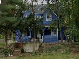 812 Edgewood Ave in Trenton, NJ - Building Photo