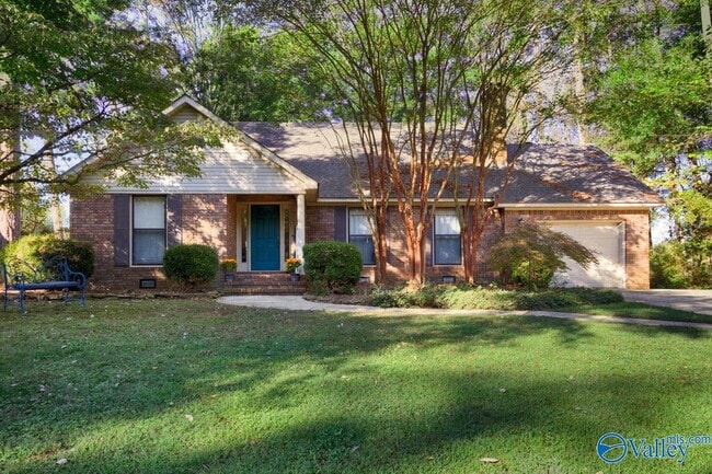 404 Cloverleaf Dr in Athens, AL - Building Photo - Building Photo