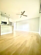 6330 SW 79th St in South Miami, FL - Building Photo - Building Photo