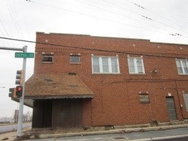 15647 Halsted St in Harvey, IL - Building Photo
