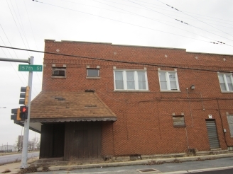 15647 Halsted St in Harvey, IL - Foto de edificio