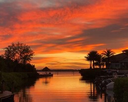 9612 Riverside Dr in Sebastian, FL - Building Photo