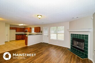 4712 W Bending Oaks Cv in Memphis, TN - Foto de edificio - Building Photo