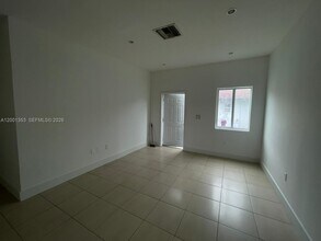 4729 NW 15th Ave in Miami, FL - Building Photo - Building Photo