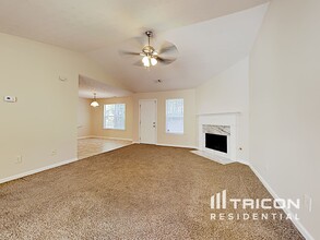 6073 Valley Green Rd in Lithonia, GA - Building Photo - Building Photo