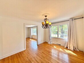 1402 Hedgelawn Way in Raleigh, NC - Building Photo - Building Photo