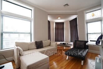 365 Washington St, Unit 202 in Boston, MA - Foto de edificio - Building Photo