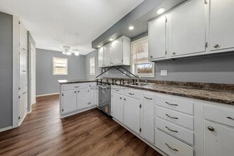 1126 S Newton Ave in Albert Lea, MN - Building Photo - Building Photo