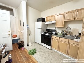 39 Hemenway St, Unit 3 in Boston, MA - Building Photo