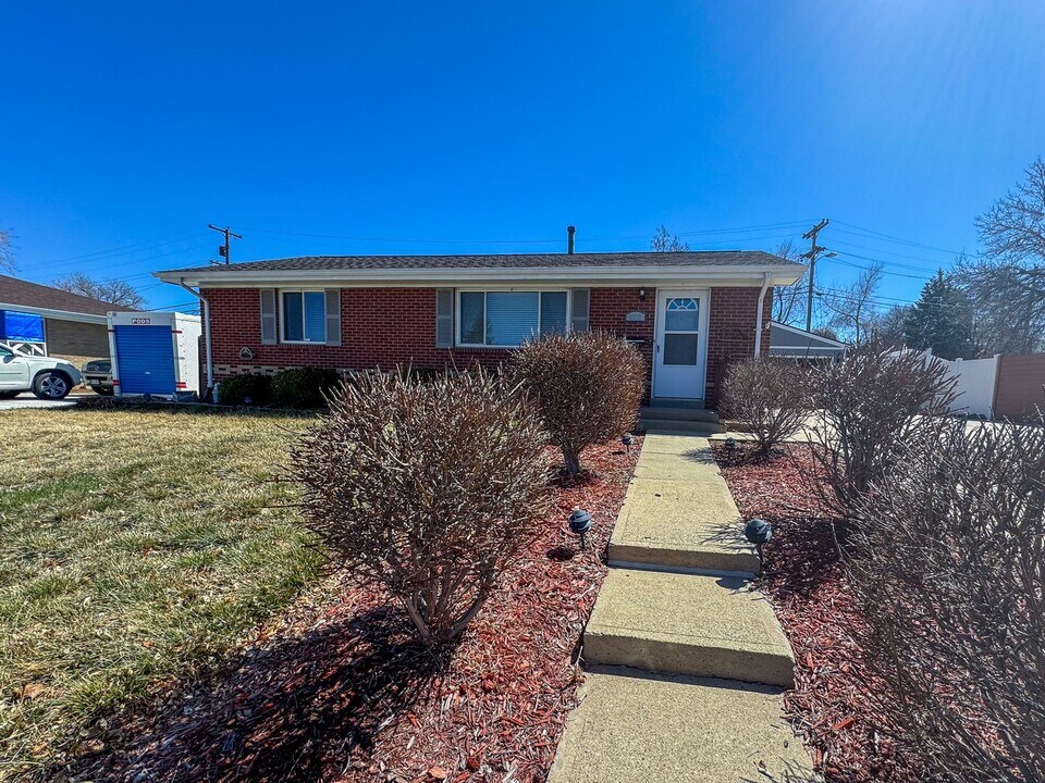 8282 Navajo St in Denver, CO - Building Photo