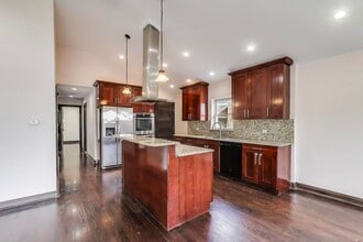 6544 N Albany Ave in Chicago, IL - Building Photo - Building Photo