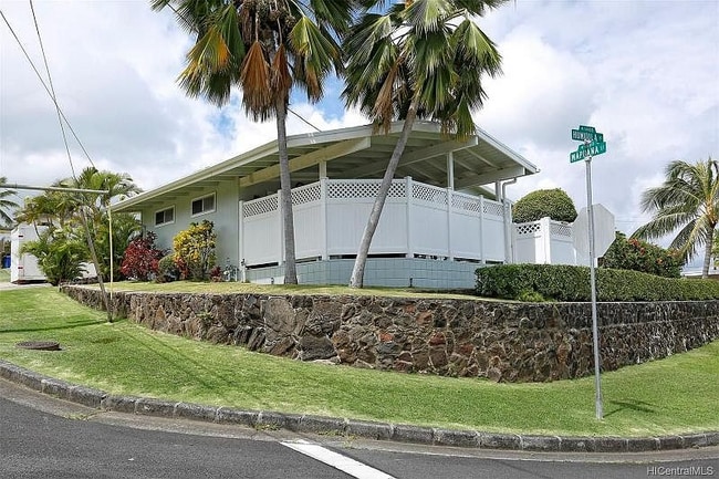 1132 Mapuana St in Kailua, HI - Building Photo - Building Photo