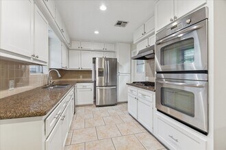 1807 Locksford St in Houston, TX - Building Photo - Building Photo