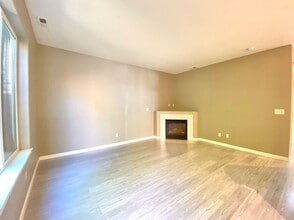 16305 SW Whistling Swan Ln in Beaverton, OR - Building Photo - Building Photo