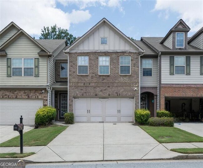 property at 1555 Creek Bend Ln NW