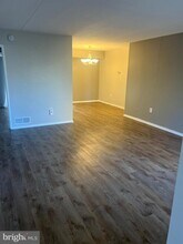 225 James Ct in Evesham, NJ - Building Photo - Building Photo