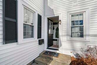 687 Main St in Norwell, MA - Building Photo - Building Photo