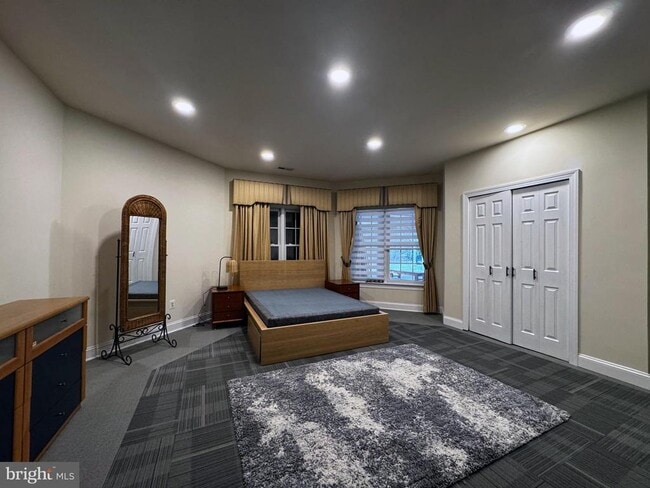 property at 5211 Rosalie Ridge Dr