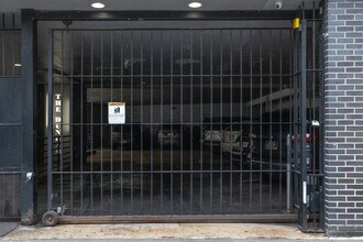 24 Dunham Pl in Brooklyn, NY - Building Photo - Building Photo