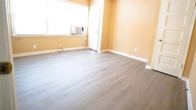 2431 Shakespeare St in Houston, TX - Building Photo - Building Photo