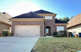1052 Springfield Dr in Chelsea, AL - Building Photo