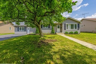 10549 Oak Park Ave in Chicago Ridge, IL - Building Photo - Building Photo