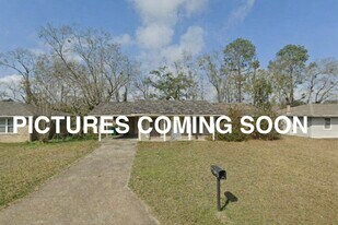 144 Ben Dr in Gulfport, MS - Building Photo