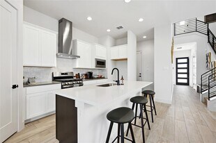 1531 N Red Bud Ln in Round Rock, TX - Building Photo