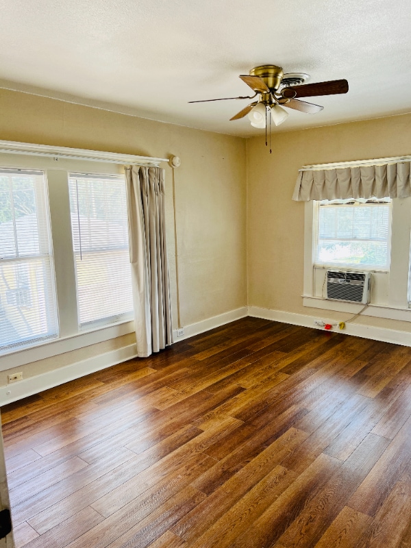 property at 203 N Dillard St