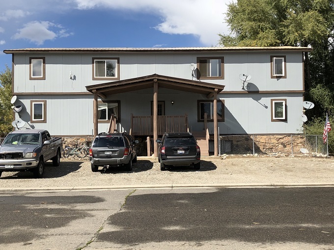 916 W Georgia Ave in Gunnison, CO - Building Photo