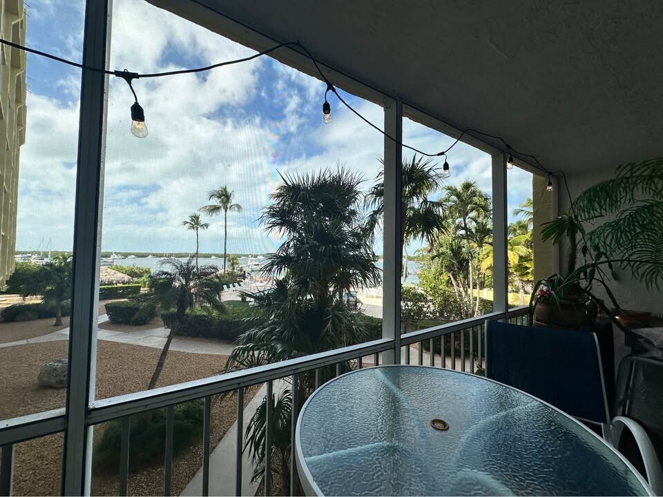 200 Harborview Dr in Tavernier, FL - Building Photo