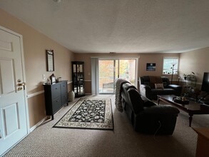 15 Bourbon St in Peabody, MA - Building Photo - Building Photo