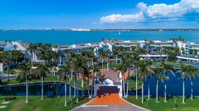 property at 5281 Isla Key Blvd S