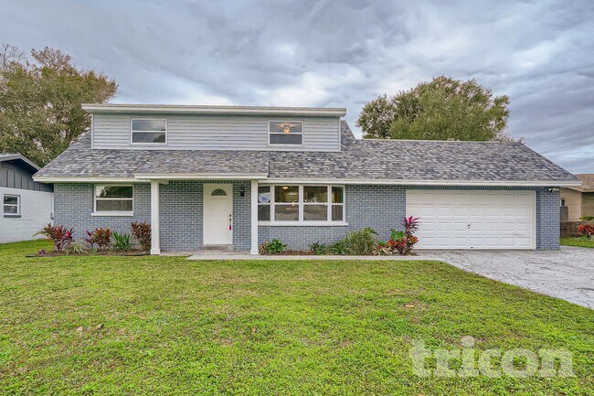 7394 Norwich Ln in Clearwater, FL - Foto de edificio - Building Photo