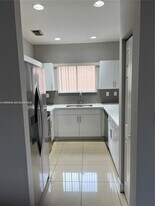 3389 NE 4th St in Homestead, FL - Building Photo