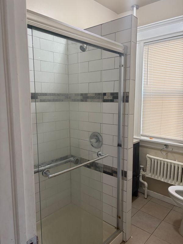 252 Maplewood Ave in Bridgeport, CT - Building Photo - Building Photo