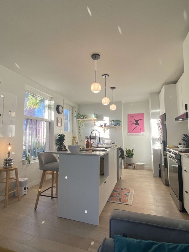 property at 27 Saint-Viateur Rue O