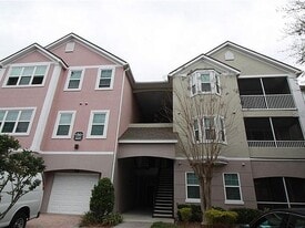 6685 Queens Borough Ave, Unit 102 in Orlando, FL - Building Photo