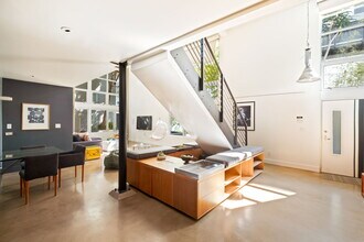 1037 N Laurel Ave, Unit 11B in West Hollywood, CA - Foto de edificio - Building Photo