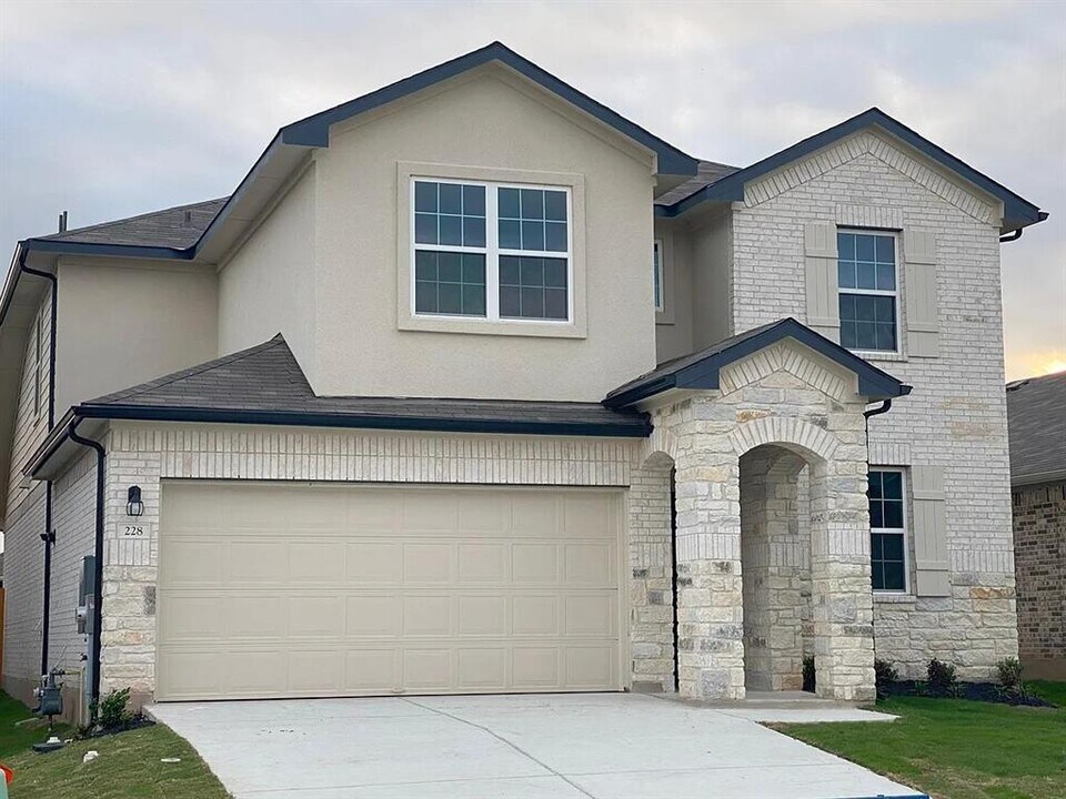228 Connor Ln in Georgetown, TX - Building Photo