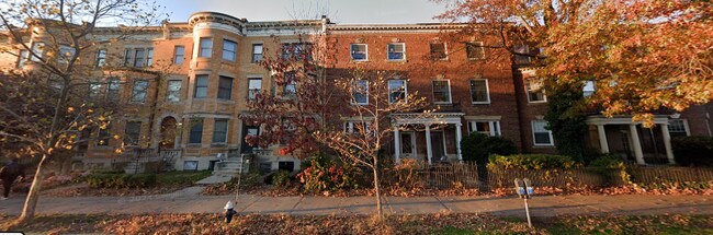 1728 Beacon St, Unit B
