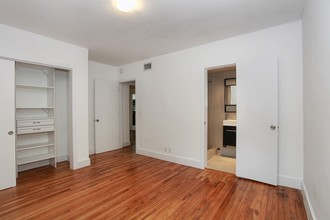 1125 9th St in Miami Beach, FL - Building Photo - Interior Photo