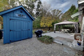 202 Middlebridge Rd in South Kingstown, RI - Building Photo - Building Photo