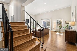 2729 Unicorn Ln NW in Washington, DC - Building Photo - Building Photo