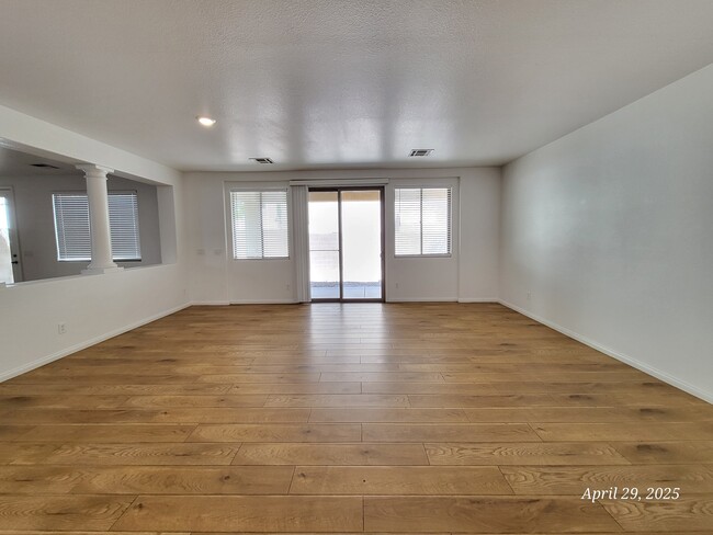 7232 Daintree Ct in Las Vegas, NV - Building Photo - Building Photo