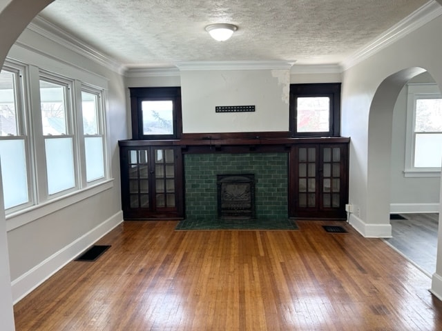 property at 1120 Hoefgen St