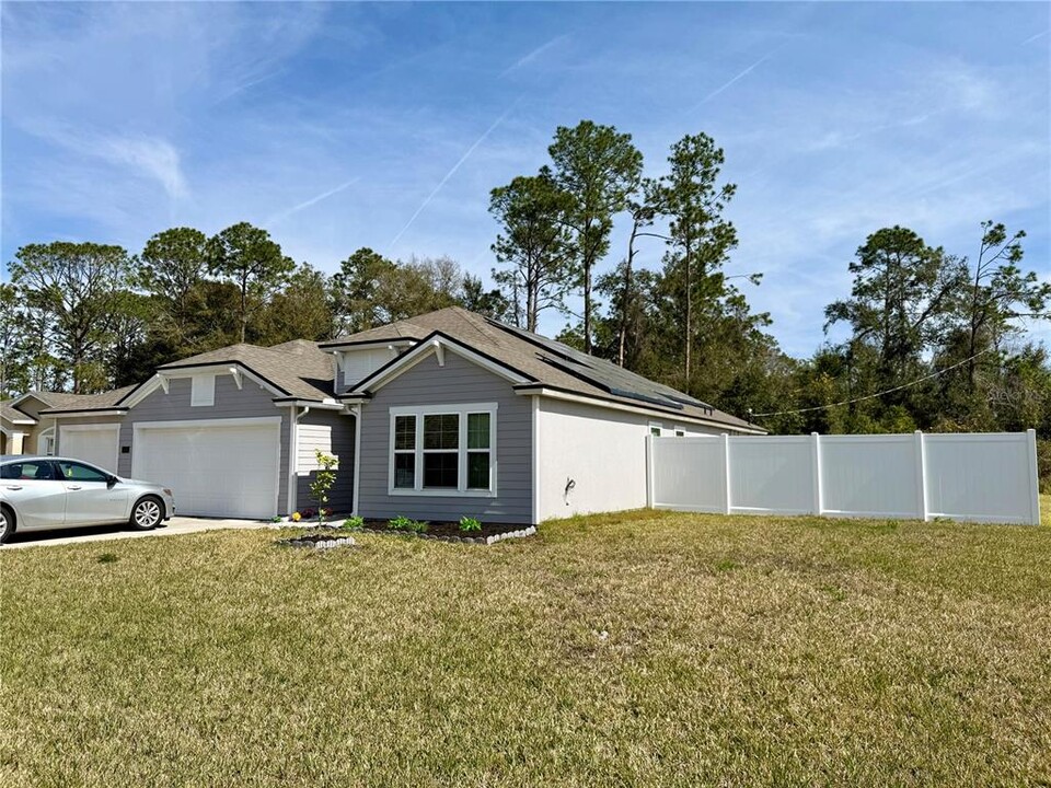 41 Wendy Ln in Palm Coast, FL - Building Photo