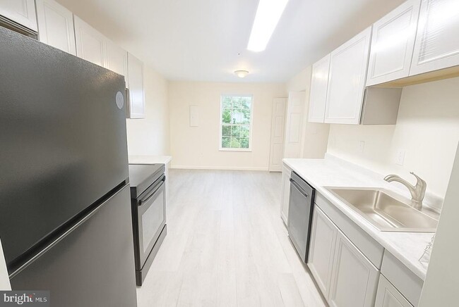 45293 Rumsford Ln in California, MD - Building Photo - Building Photo